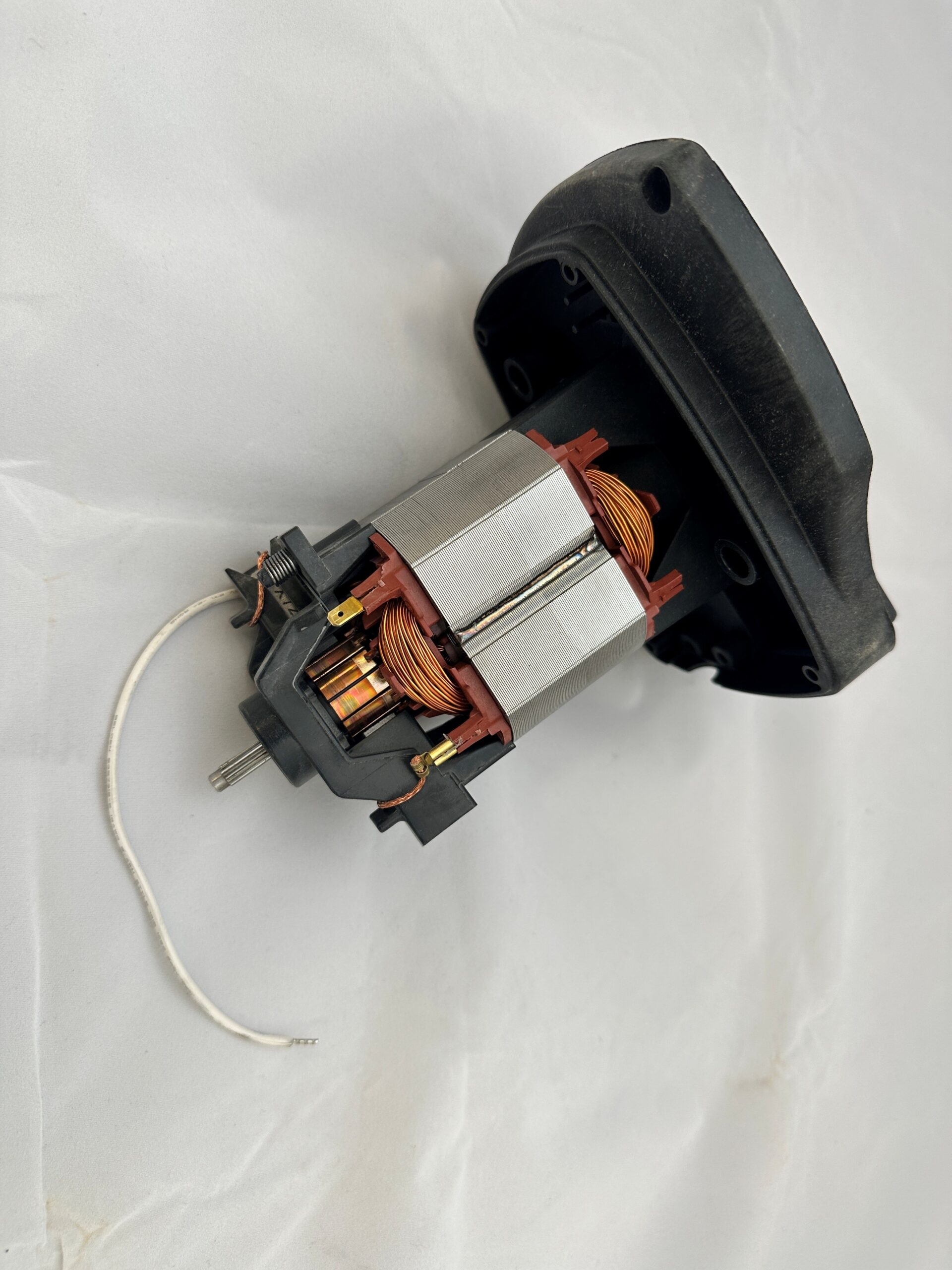 Replacement 110V Motor H45 D76 (7.80.18.58) - Image 3